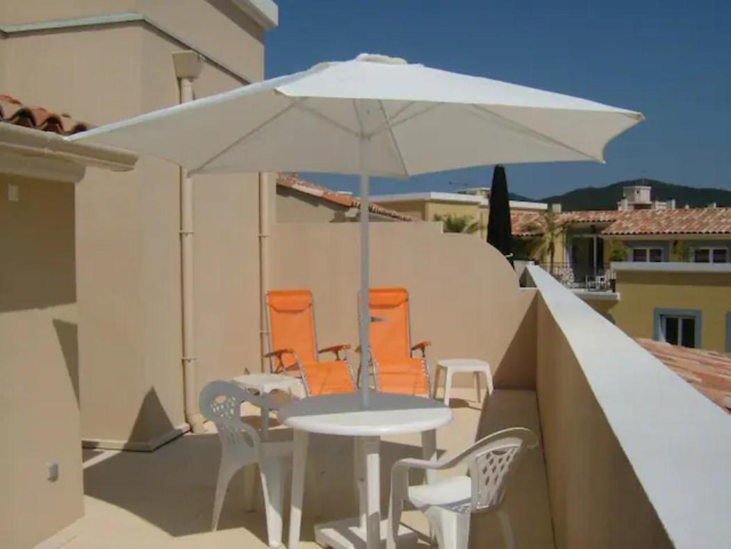 Casa Del Mar - Beautiful Two Bedroom Penthouse Apartment Sainte-Maxime Eksteriør billede