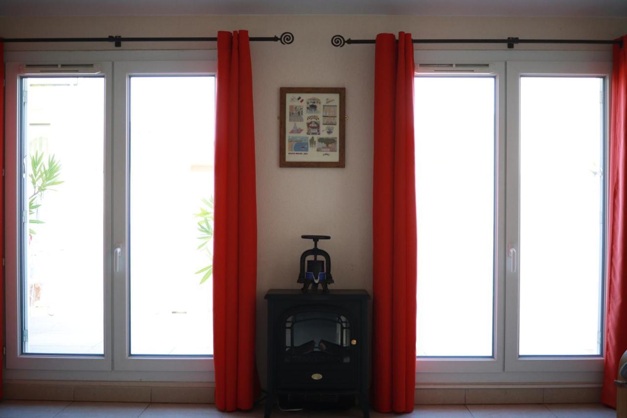 Casa Del Mar - Beautiful Two Bedroom Penthouse Apartment Sainte-Maxime Eksteriør billede